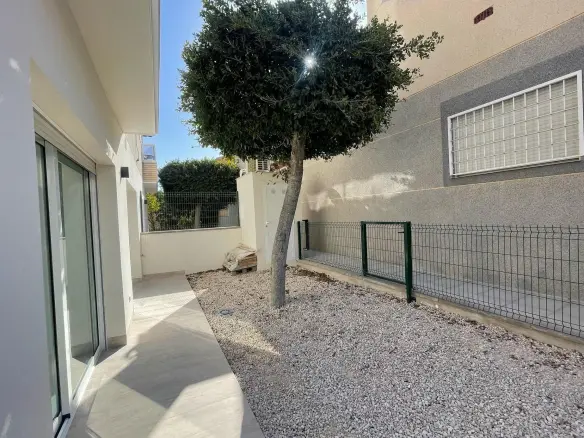 Apartment Of 117 M² In Torrevieja, Spain