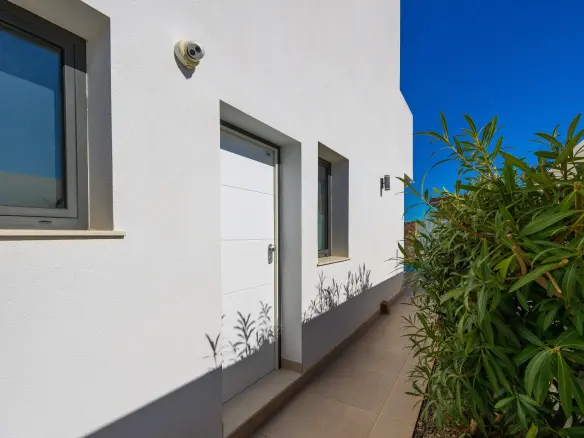 3-bedroom Villa In San Javier, Spain (158 M² Plot)