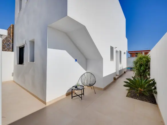 3-bedroom Villa In San Javier, Spain (158 M² Plot)