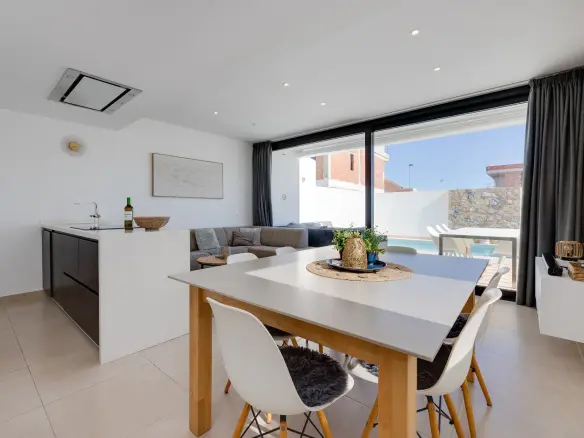 3-bedroom Villa In San Javier, Spain (158 M² Plot)