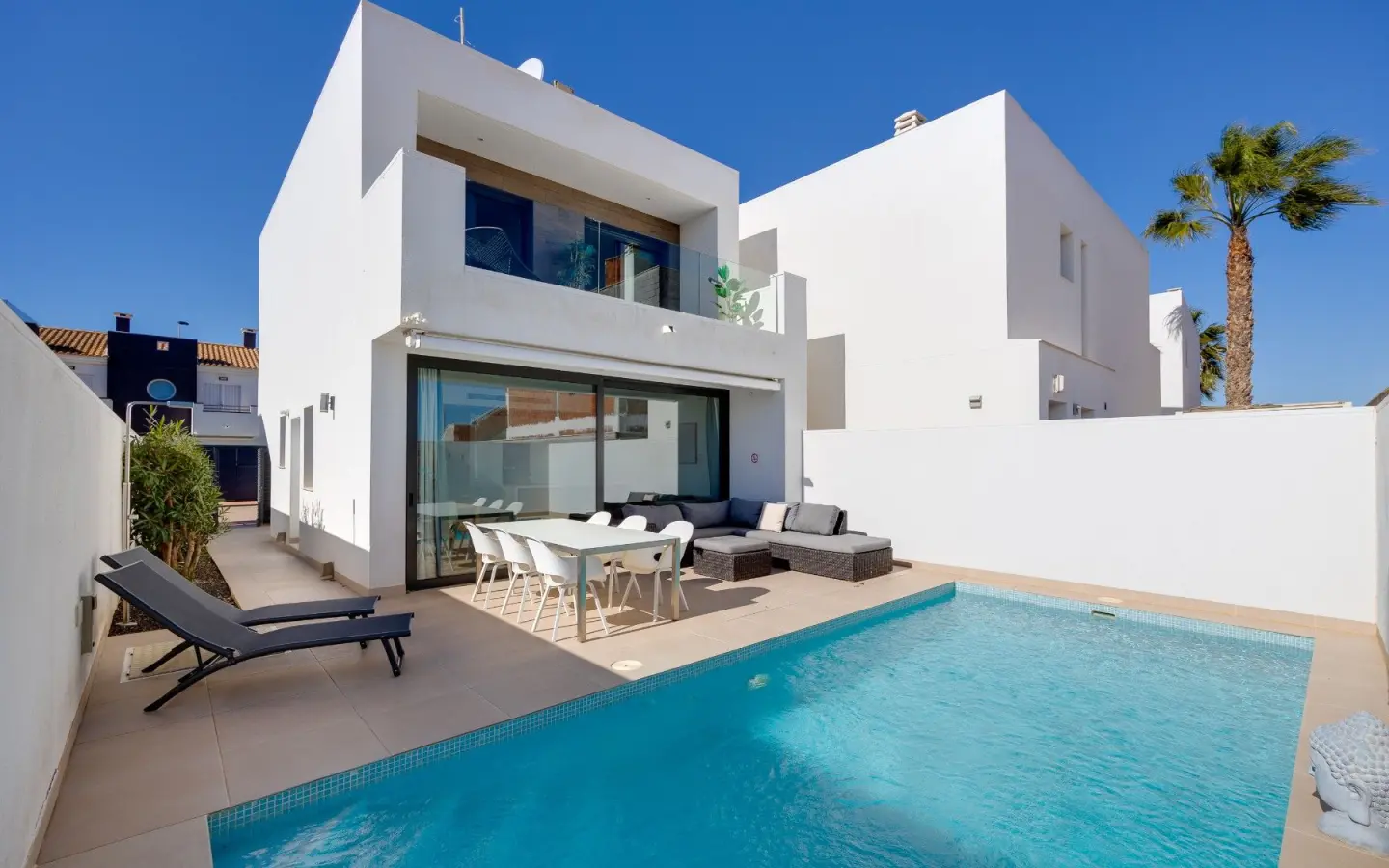 3-bedroom Villa In San Javier, Spain (158 M² Plot)