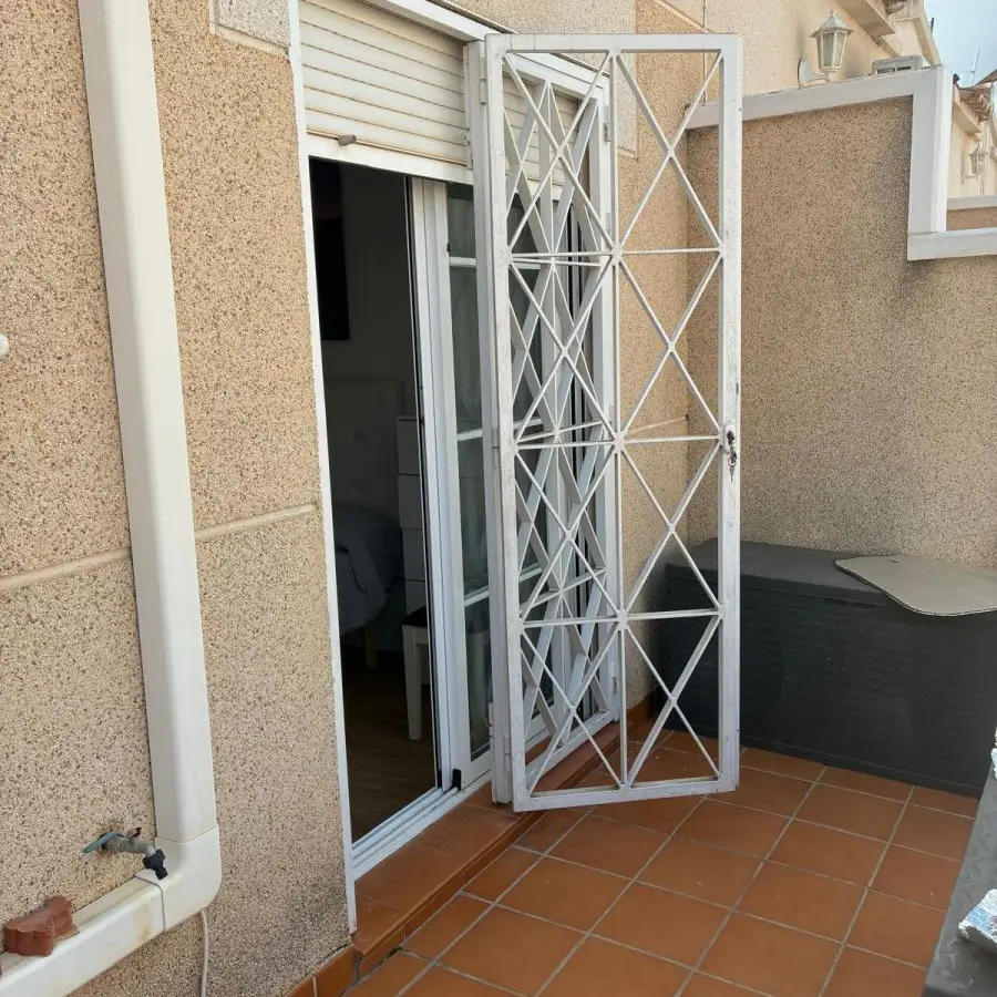 2-bedroom Bungalow In Orihuela Costa, Spain (90 M²)