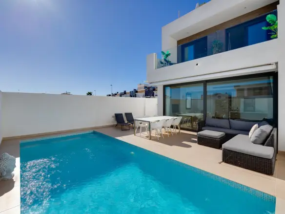 3-bedroom Villa In San Javier, Spain (158 M² Plot)