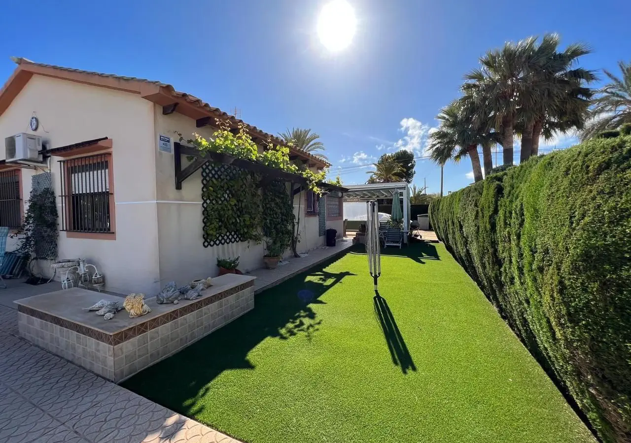 Villa Of 140 M² In Cabo Roig, Spain