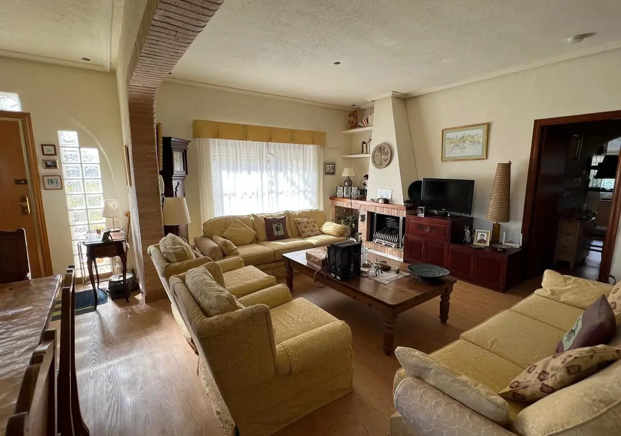 Villa Of 140 M² In Cabo Roig, Spain