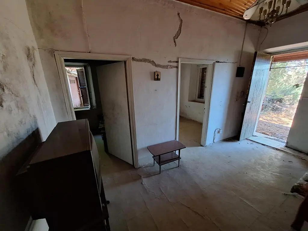 Detached House In Corfu, Greece (87 M²)