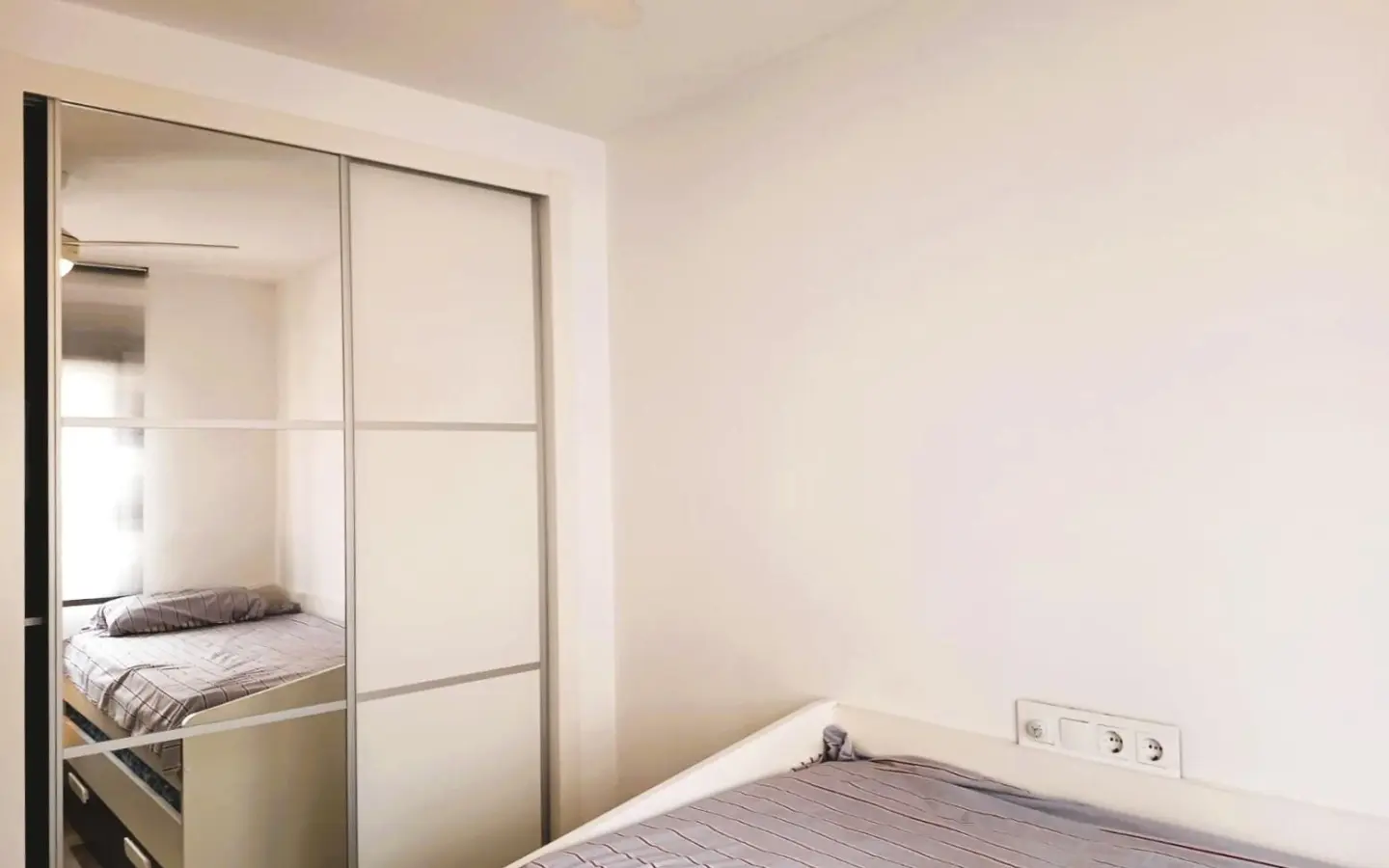 Apartment Of 100 M² In Cabo Roig, Spain