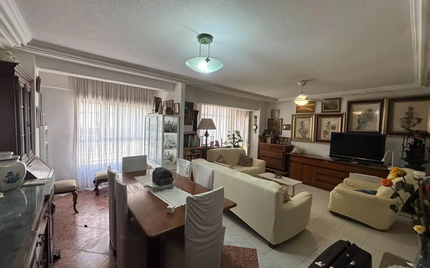 Apartment Of 98 M² In Torrevieja, Spain