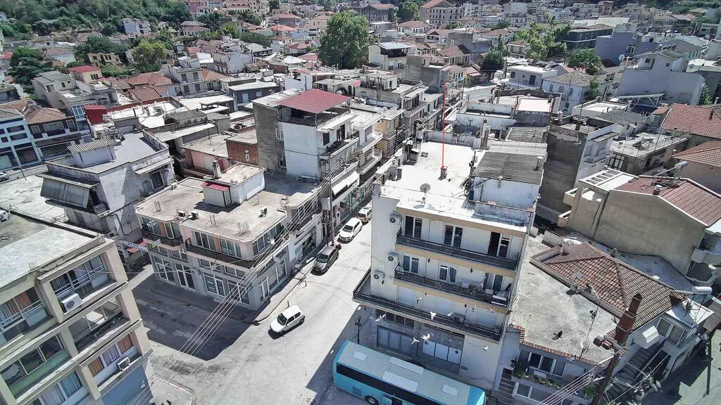 Complex In Eleftheroupoli, Greece (216 M²)