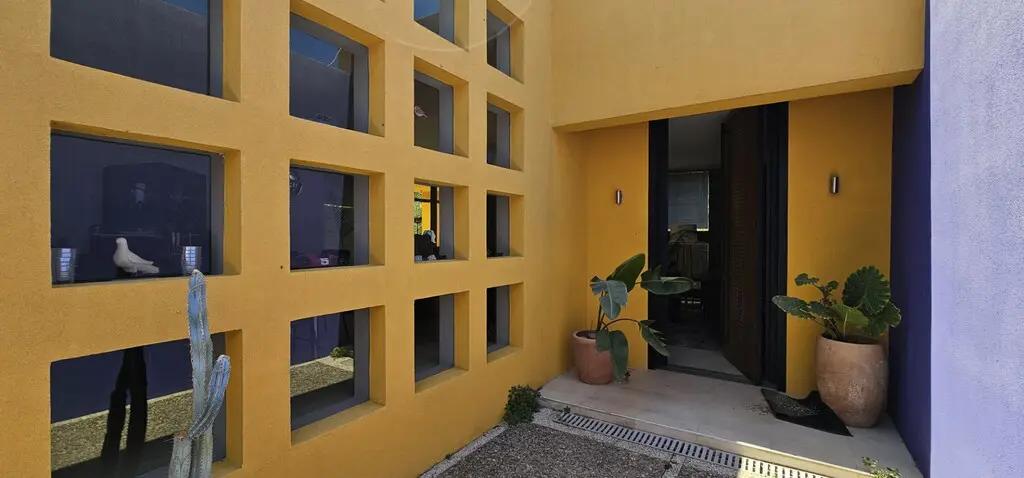 2-bedroom Villa In Gazi, Greece (145 M²)