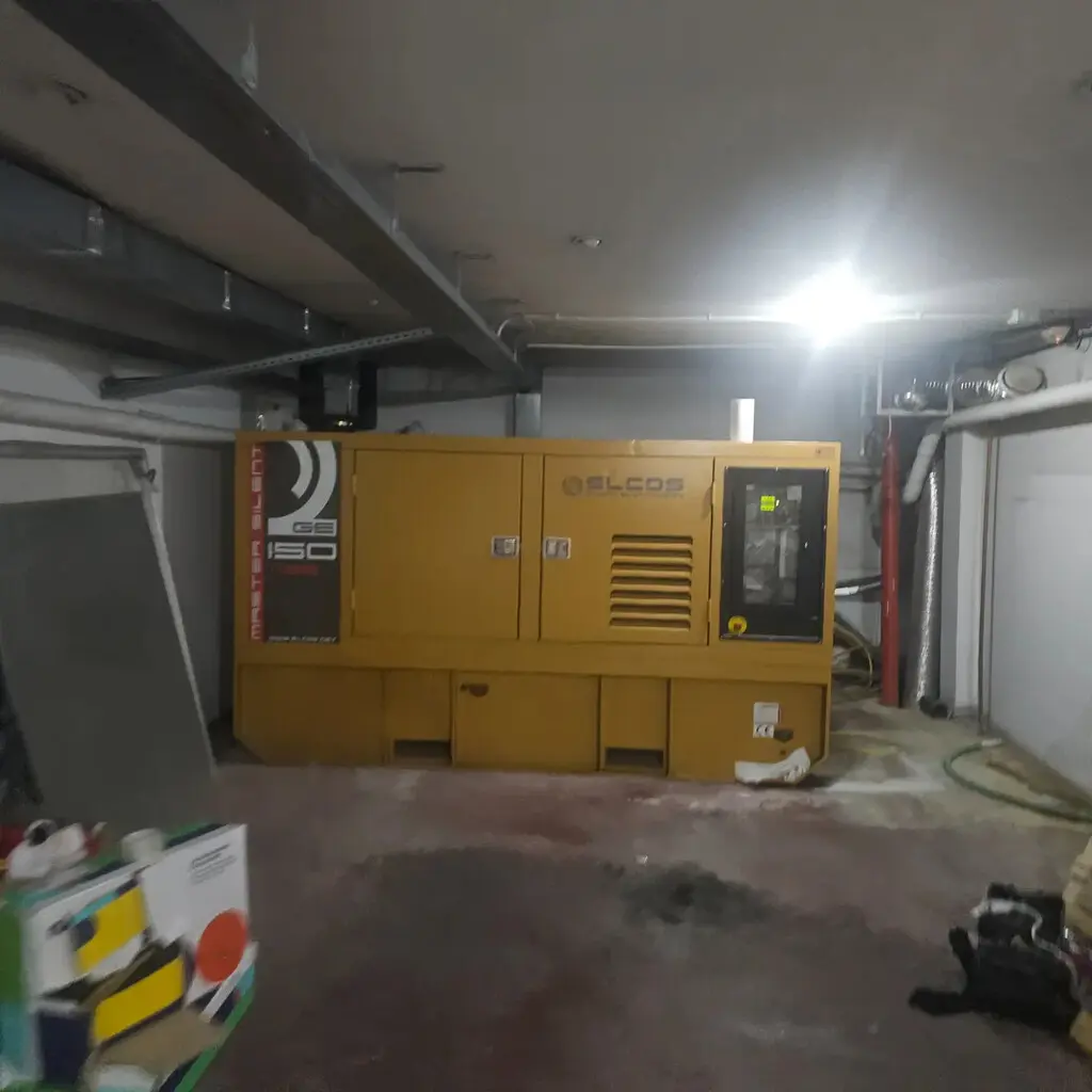 Building In Exarchia – Neapoli, Greece (1.491 M²)