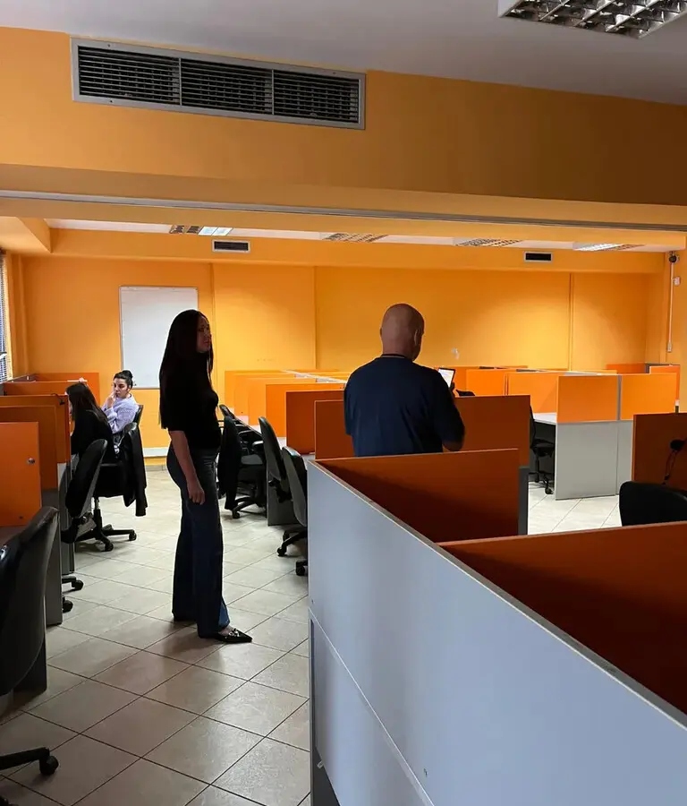 Building In Exarchia – Neapoli, Greece (1.491 M²)