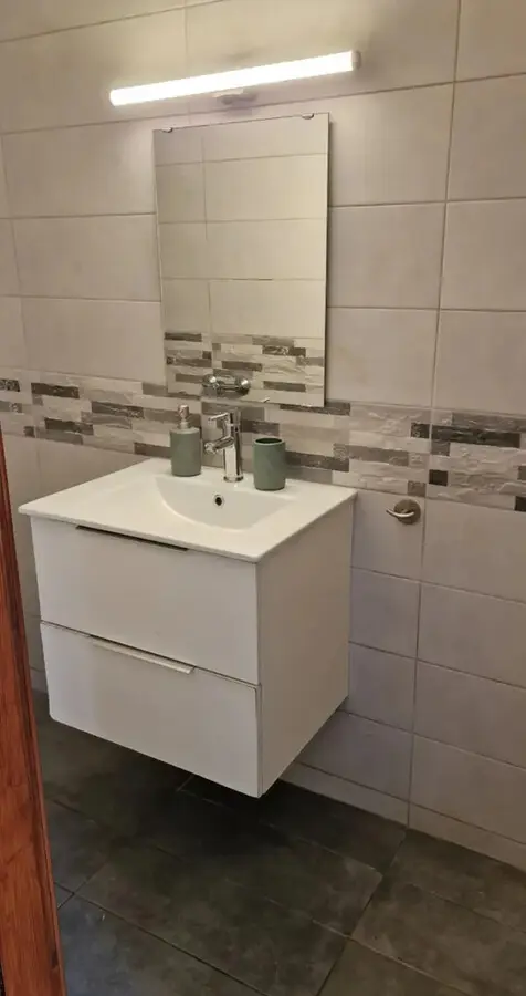 2-bedroom Maisonette In Rafina, Greece (70 M²)