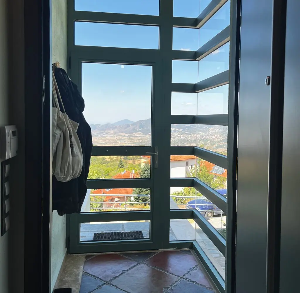 2-bedroom Detached House In Poligiros, Greece (182 M²)