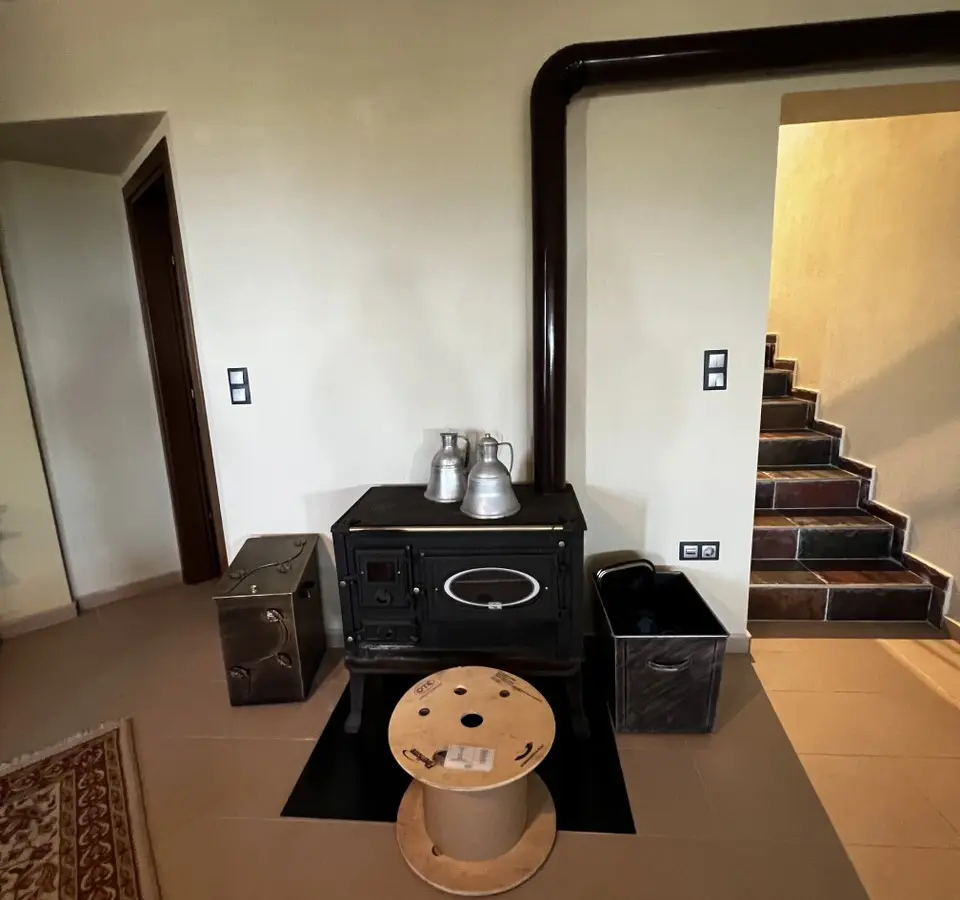 2-bedroom Detached House In Poligiros, Greece (182 M²)