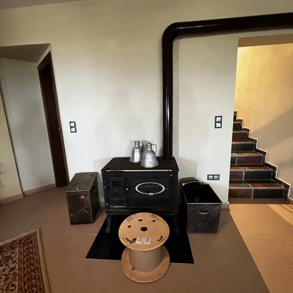 2-bedroom Detached House In Poligiros, Greece (182 M²)