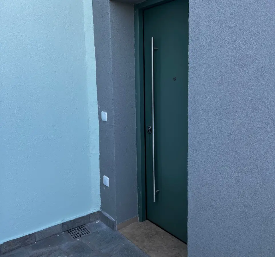2-bedroom Detached House In Poligiros, Greece (182 M²)