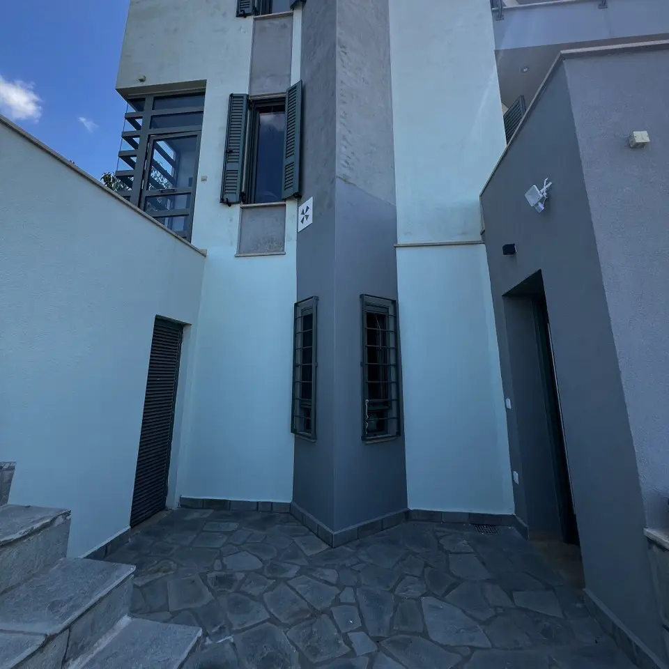 2-bedroom Detached House In Poligiros, Greece (182 M²)