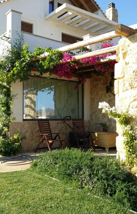 Villa In Keratea, Greece (347 M²)