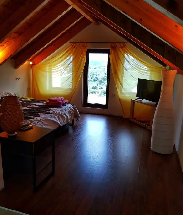 Villa In Keratea, Greece (347 M²)