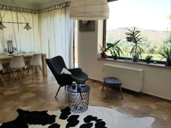 Villa In Keratea, Greece (347 M²)