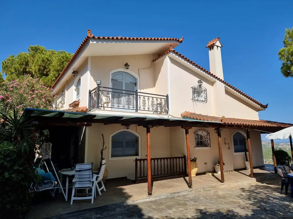 5-bedroom Maisonette In Xilokastro, Greece (302 M²)