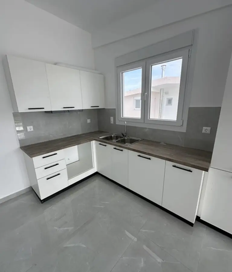 2-bedroom Flat In Xilokastro, Greece (68 M²)