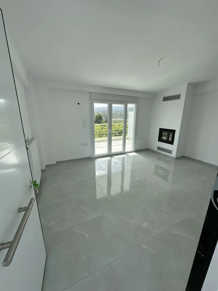 2-bedroom Flat In Xilokastro, Greece (68 M²)
