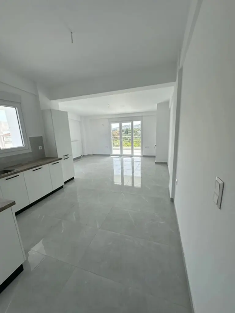 2-bedroom Flat In Xilokastro, Greece (68 M²)