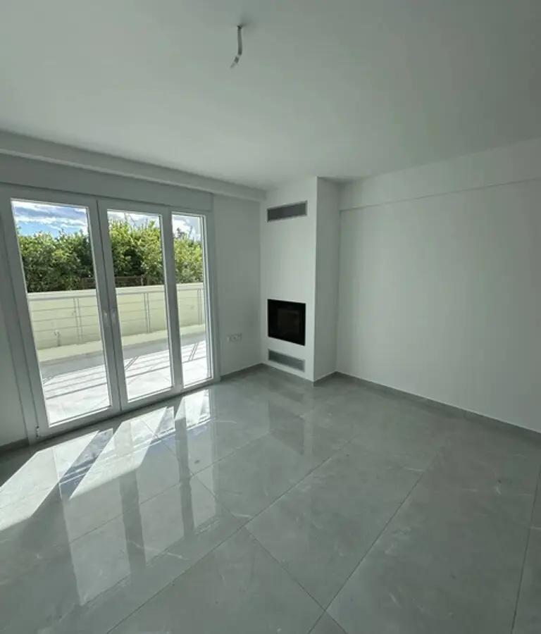 2-bedroom Flat In Xilokastro, Greece (68 M²)