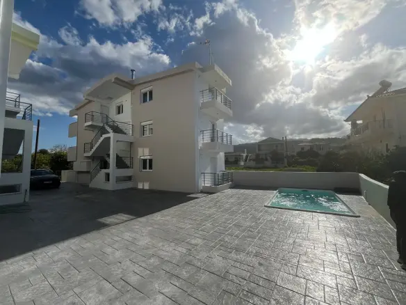 2-bedroom Flat In Xilokastro, Greece (68 M²)