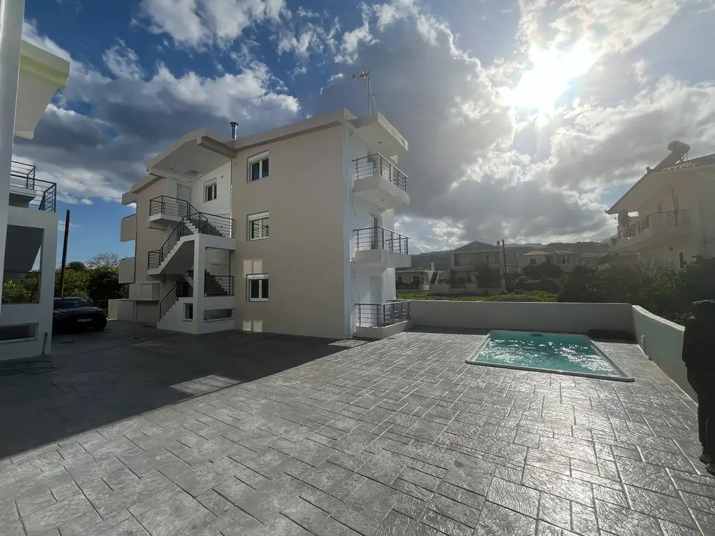 Apartment Of 136 M² In Peloponnese