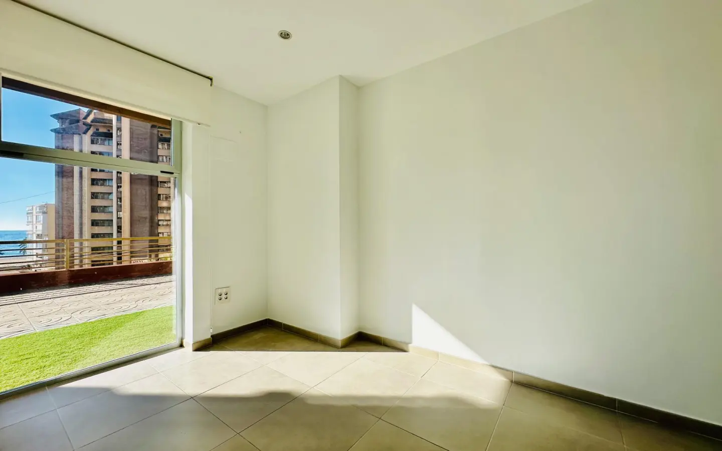 Office Of 14 M² In Benidorm, Spain