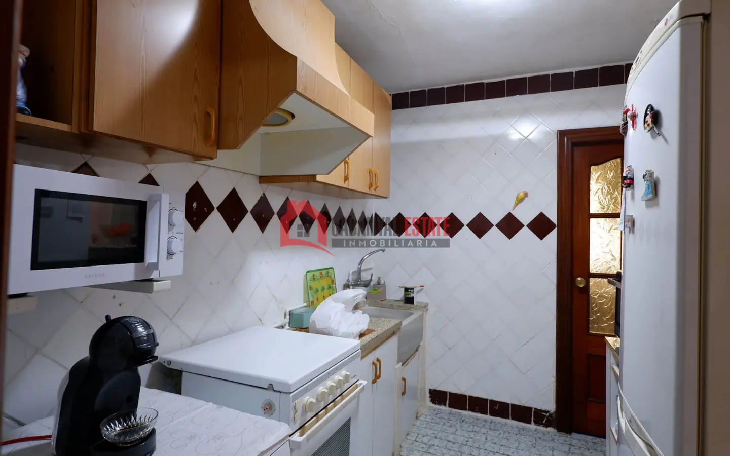 6-bedroom Terraced House In Valencia (204 M²)