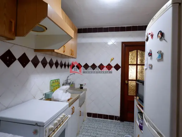 6-bedroom Terraced House In Valencia (204 M²)