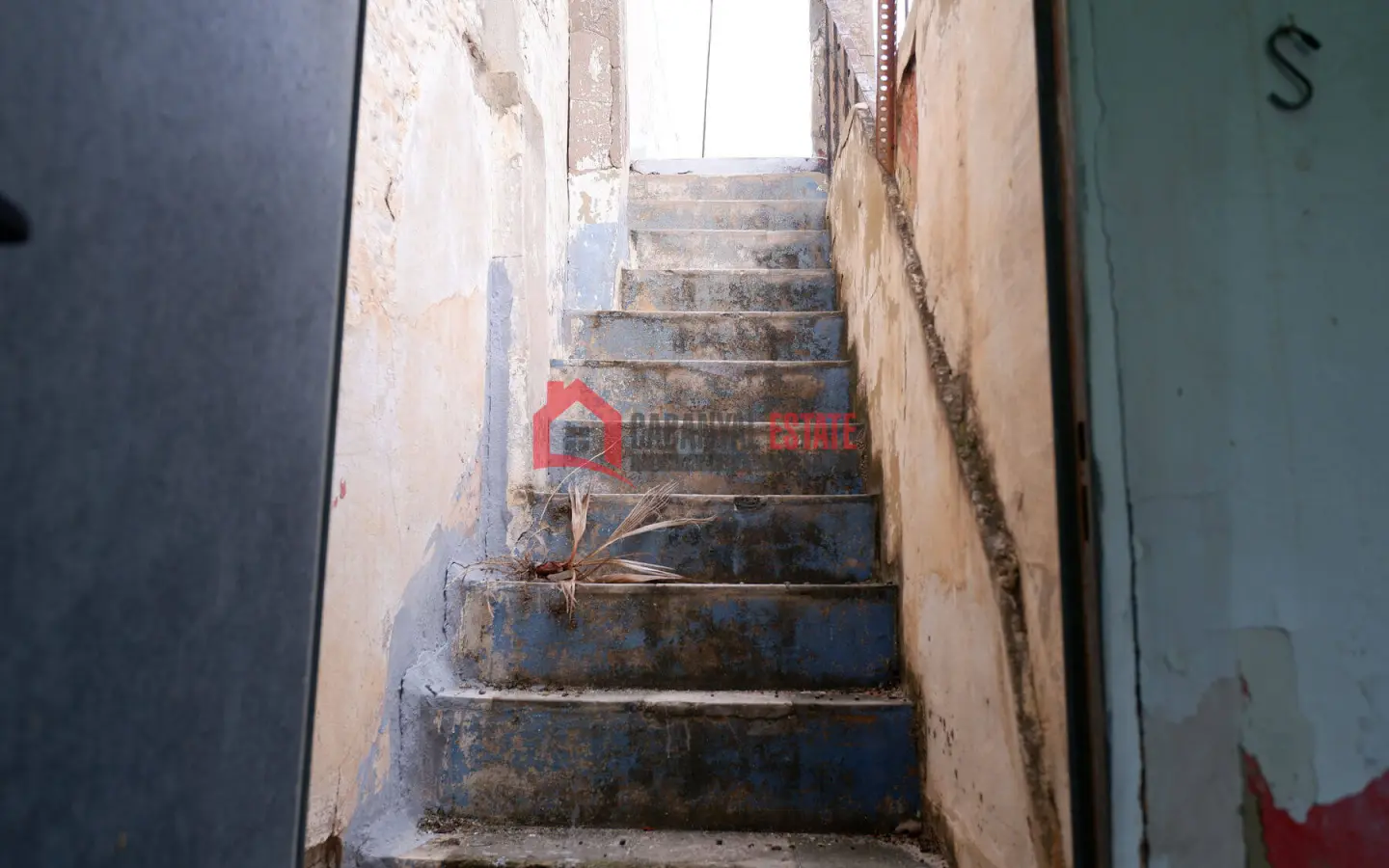 6-bedroom Terraced House In Valencia (204 M²)