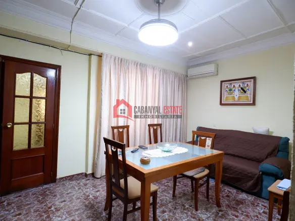6-bedroom Terraced House In Valencia (204 M²)