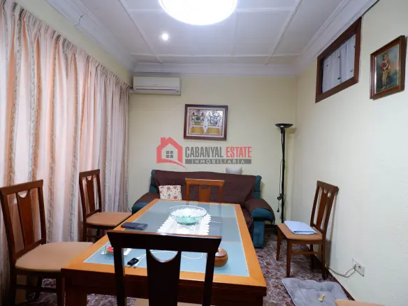 6-bedroom Terraced House In Valencia (204 M²)
