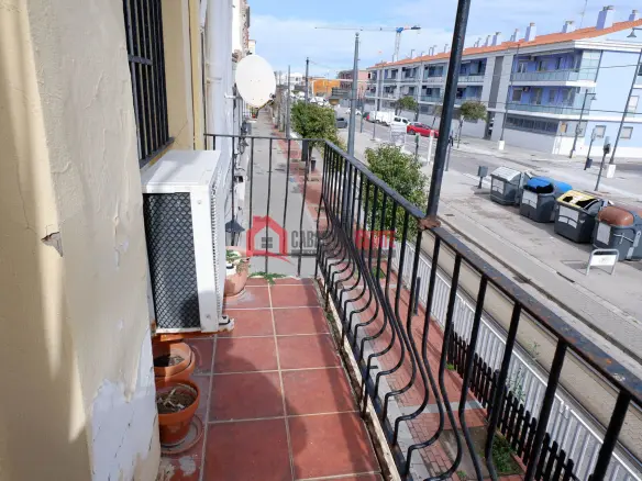 6-bedroom Terraced House In Valencia (204 M²)