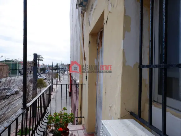 6-bedroom Terraced House In Valencia (204 M²)