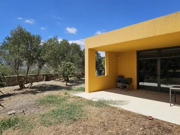 2-bedroom Villa In Gazi, Greece (145 M²)