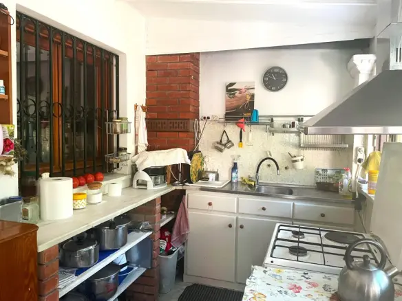 3-bedroom Flat In Corfu, Greece (154 M²)