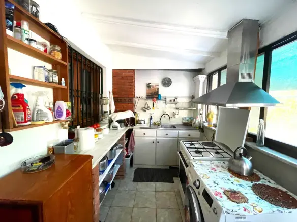 3-bedroom Flat In Corfu, Greece (154 M²)