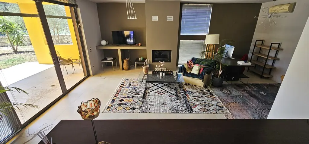 2-bedroom Villa In Gazi, Greece (145 M²)