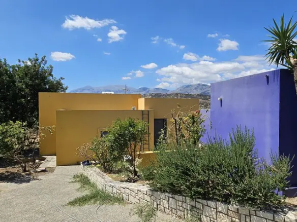 2-bedroom Villa In Gazi, Greece (145 M²)