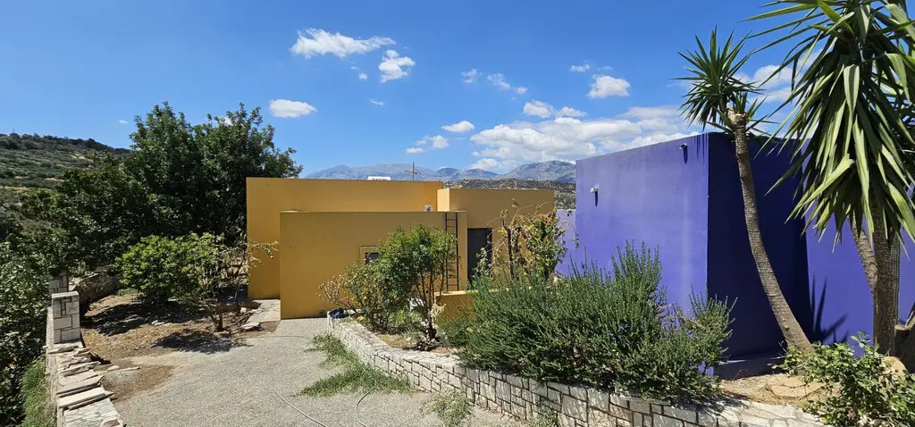 2-bedroom Villa In Gazi, Greece (145 M²)