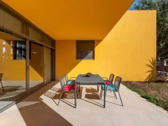 2-bedroom Villa In Gazi, Greece (145 M²)