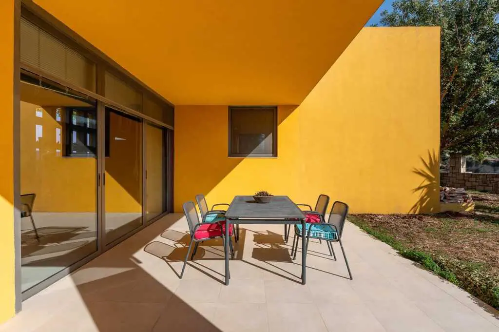 2-bedroom Villa In Gazi, Greece (145 M²)