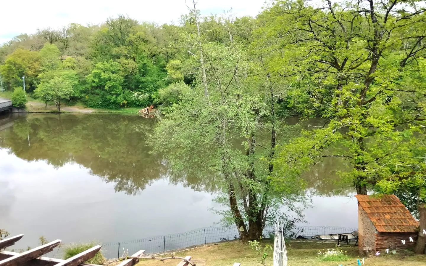 Apartment Of 150 M² With River Views And Private Waterside Access In Vienne