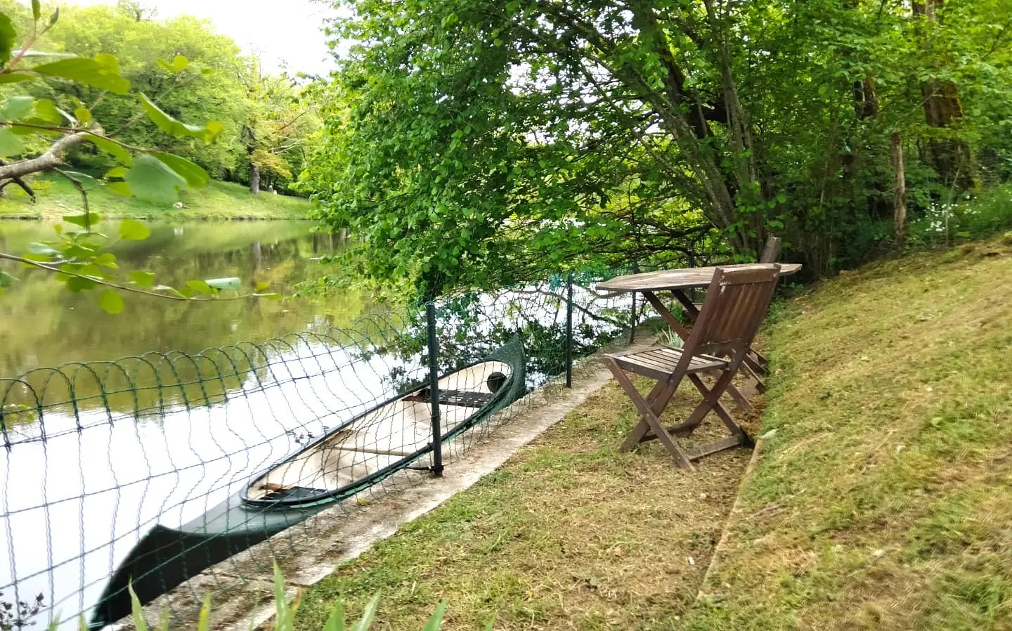 Apartment Of 150 M² With River Views And Private Waterside Access In Vienne